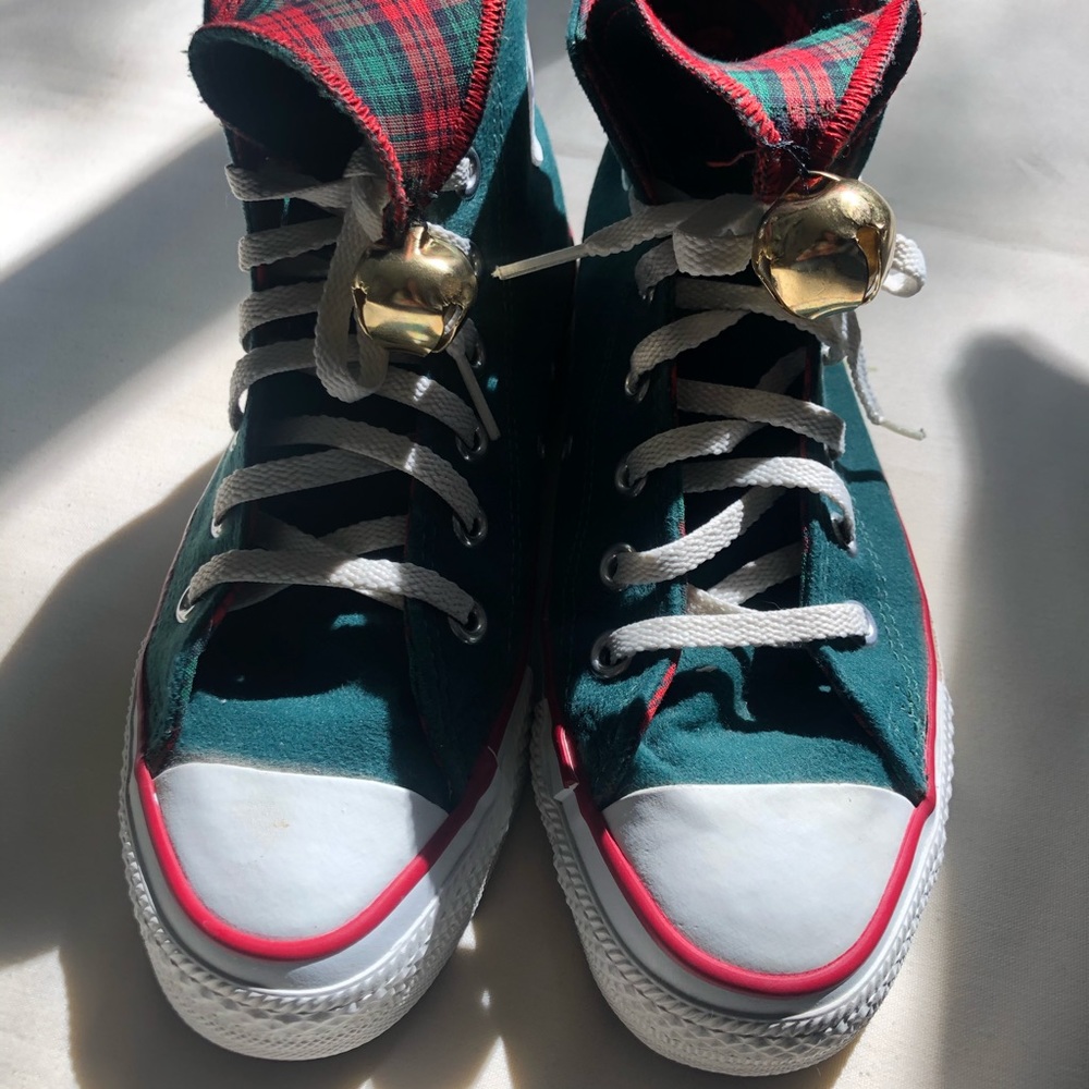 Vintage Converse Chuck Taylors Christmas Edition - Picture 7 of 7